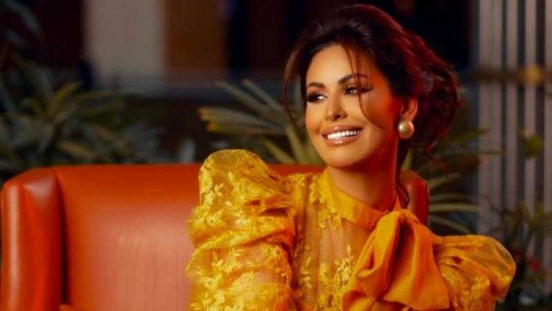 شاهد.. مي سليم بإطلالة صيفية