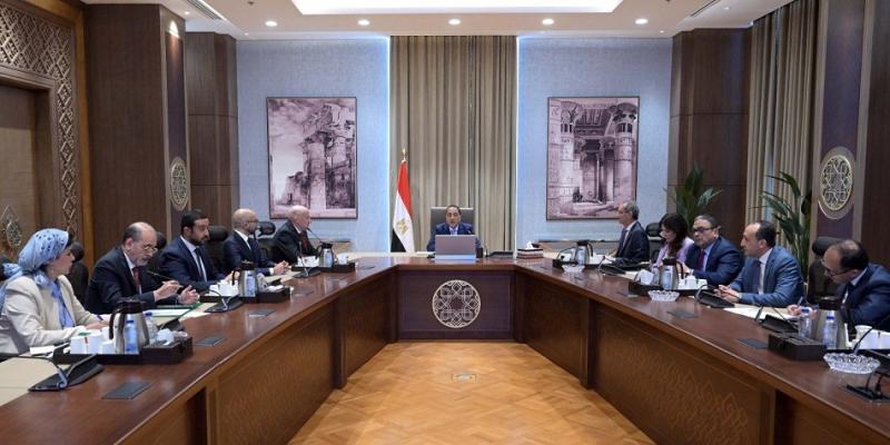 رئيس الوزراء يلتقي رئيس مجلس إدارة مجموعة ”4iG” المجرية لمتابعة توسيع التعاون المشترك