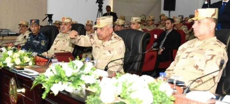 وزير الدفاع يشهد تنفيذ المرحلة الرئيسية لمشروع مراكز القيادة التعبوي لـ «قوات الدفاع الجوي» و«القوات الجوية»