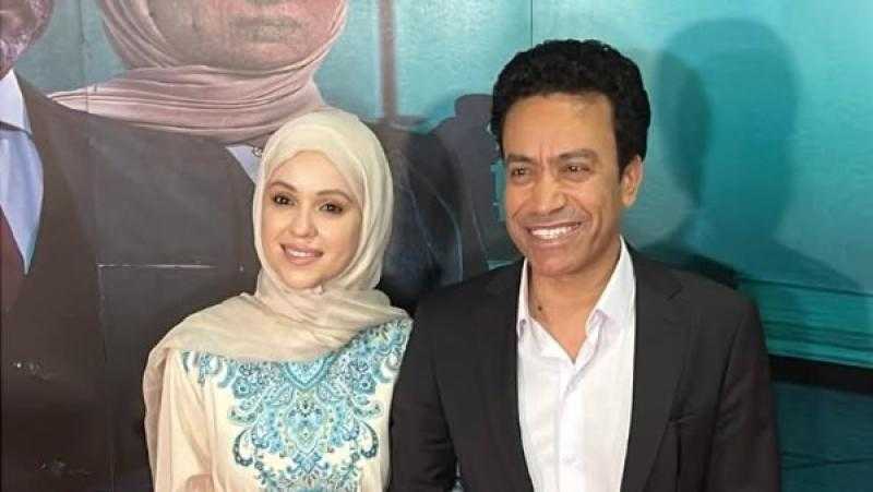 زوجة سامح حسين تدعمه في عرض فيلم ”استنساخ”