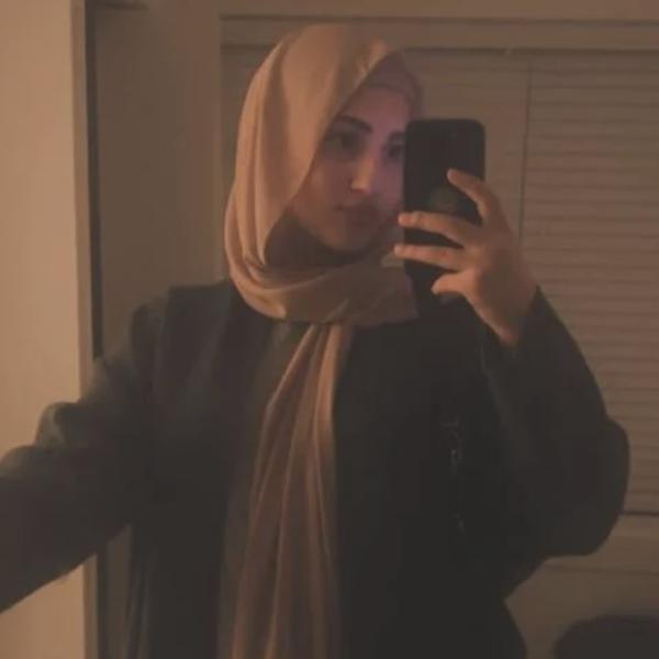 ابنة حلا شيحة