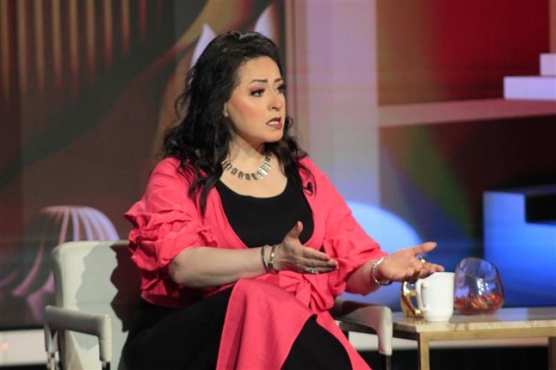 هند عاكف: أنا فتاة أحلام جيل التسعينيات والناس بتدور عليا علشان تشوفني