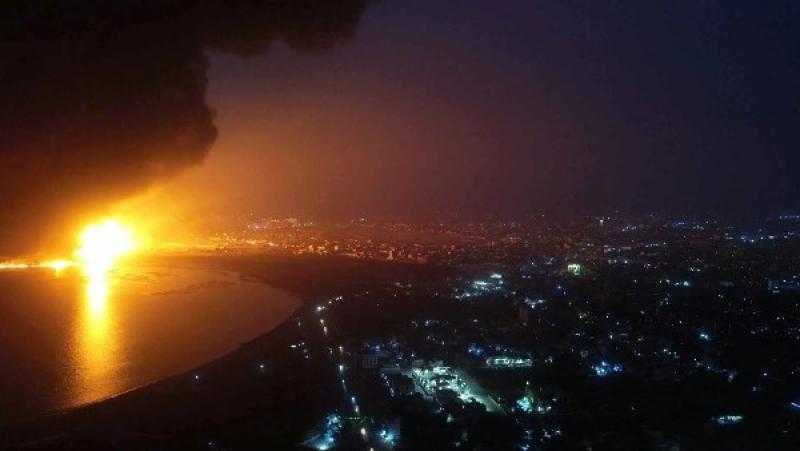 عاجل.. غارات أمريكية تستهدف مواقع الحوثيين في جزيرة كمران باليمن