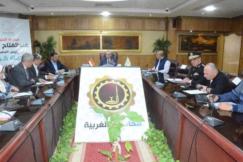 محافظ الغربية يترأس اللجنة العليا لتوريد القمح المحلي لموسم 2025