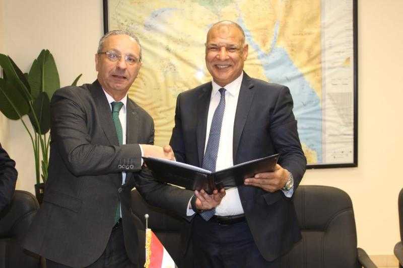 توقيع بروتوكول تعاون بين جهاز تنمية التجارة الداخلية والغرفة التجارية بالبحر الأحمر