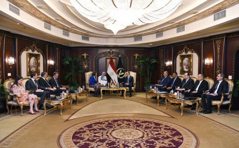 وزير الداخلية يستقبل وزيرة الهجرة واللجوء الهولندية 