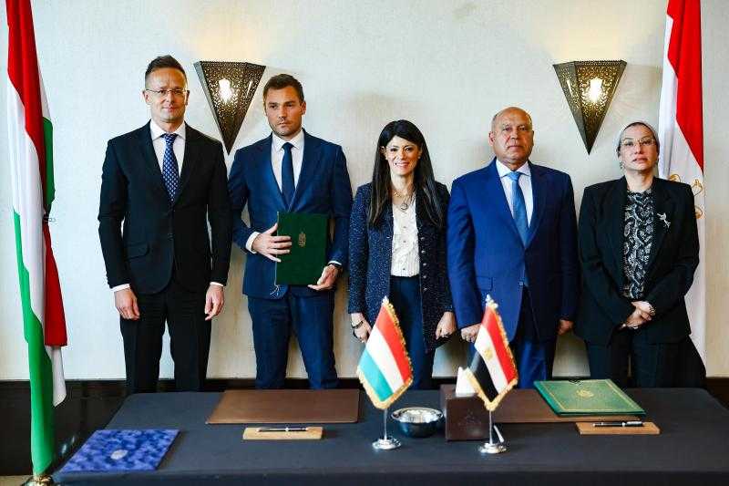 وزيرة التخطيط والتعاون الدولي ووزير الخارجية والتجارة المجري يترأسان اجتماعات الدورة الخامسة للجنة المصرية المجرية المشتركة للتعاون الاقتصادي والعلمي والفني