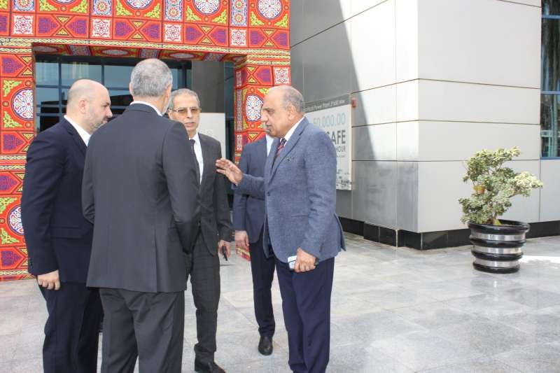 جانب من الزيارة