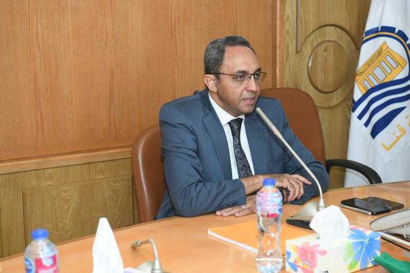 محافظة قنا تعتمد تعريفة الركوب الجديدة بزيادة 15% عقب تحريك أسعار الوقود