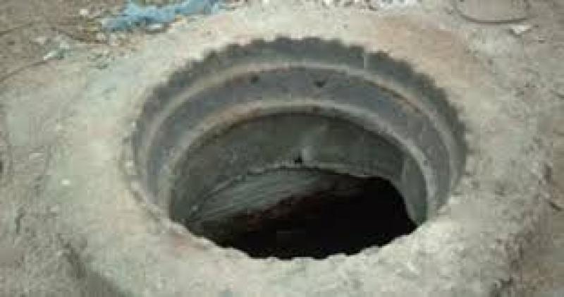 وفاة طفل بعد سقوطه في بيارة صرف صحي بسوهاج