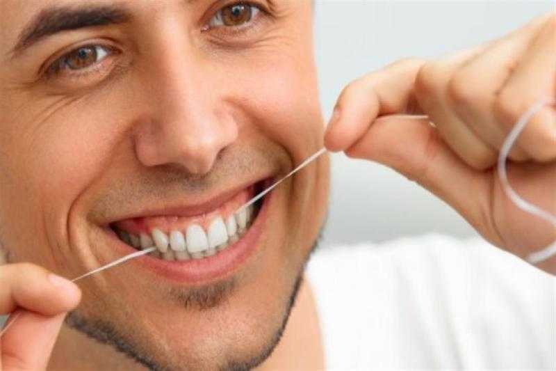 أمراض تصيبك من وراء عدم تنظيف الأسنان.. تفاصيل