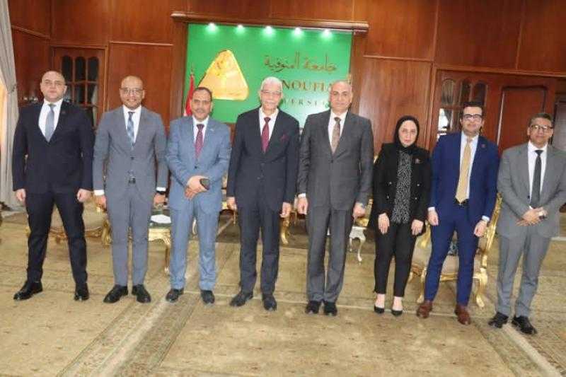 رئيس جامعة المنوفية يستقبل وفد تنسيقية شباب الأحزاب