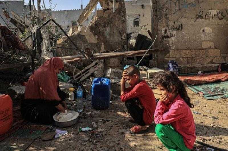المستشفيات في مرمى نيران الاحتلال.. غزة تواجه انهياراً صحياً شاملاً