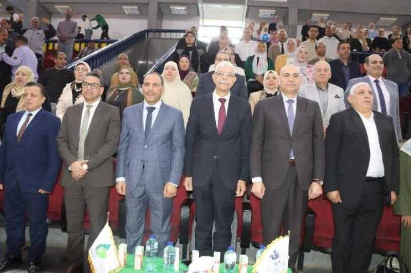رئيس جامعة المنوفية يشهد إحتفال الجامعة السنوي بيوم اليتيم بالصالة المغطاة