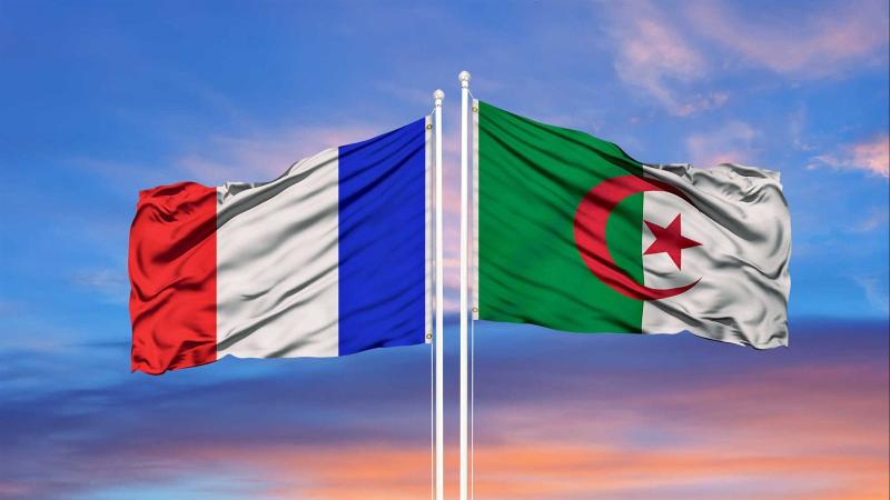 أزمة بين الجزائر وفرنسا