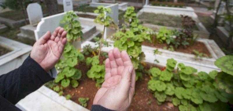 على مَن تجب نفقة تجهيز الميت؟.. الإفتاء تجيب