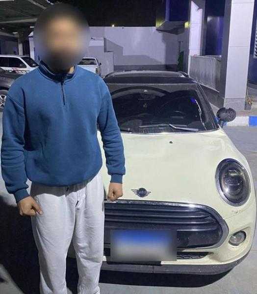 الداخلية تكشف ملابسات فيديو أمين الشرطة المتشبث بسيارة هاربة في الإسماعيلية