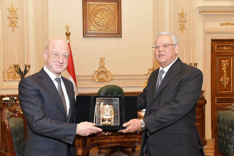 الدكتور حنفي جبالي يستقبل نائب رئيس مجلس الدوما الروسي