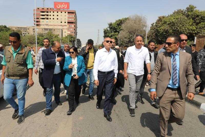 محافظ القاهرة يتابع أعمال رفع كفاءة المنطقة المحيطة بموقف السلام النموذجى