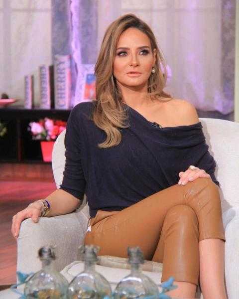 سالي شاهين تتعاقد على برنامج جديد