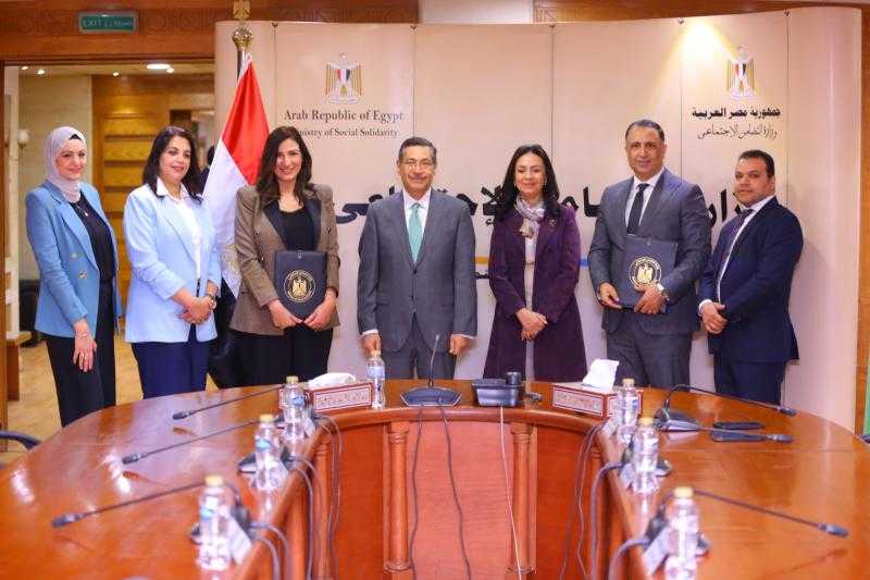 توقيع بروتوكول تعاون بين التضامن الاجتماعي وبنك التعمير والإسكان لدعم طلاب الجامعات من ذوي الإعاقة