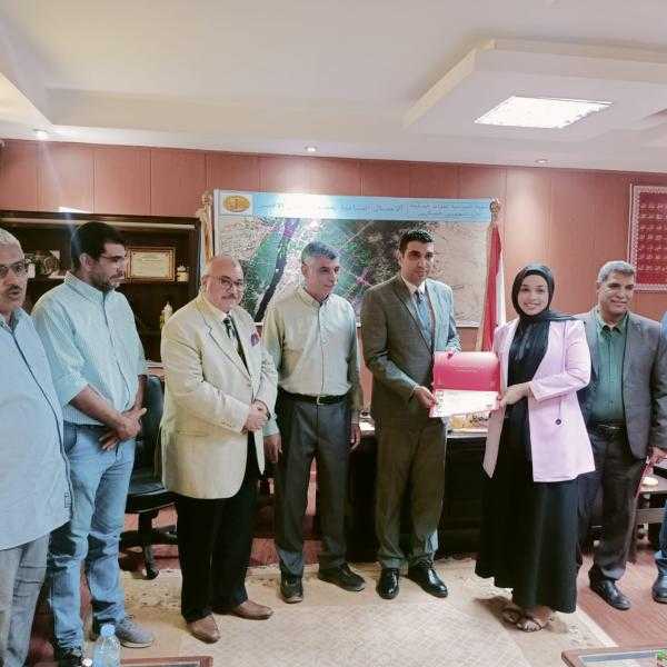 نائب محافظ الأقصر يشهد حفل تخرج منحة وزارة الإتصالات