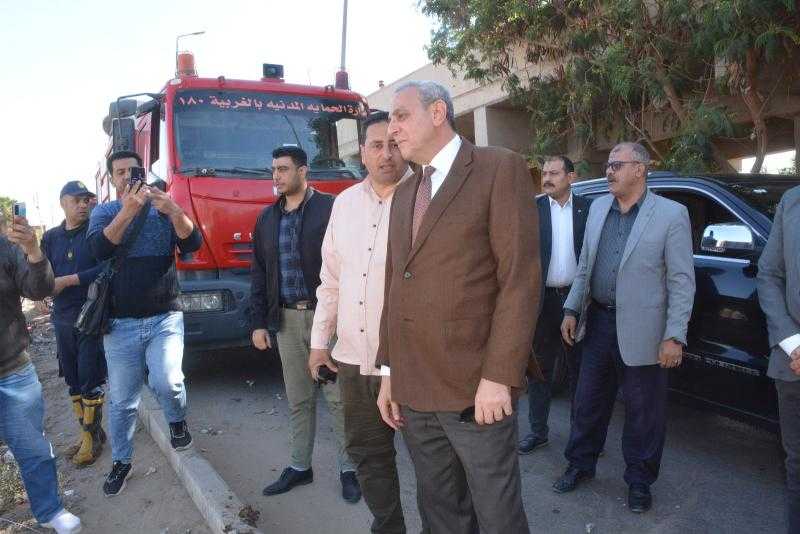 محافظ الغربية يتابع جهود السيطرة على حريق محلج القطن بحي أول طنطا