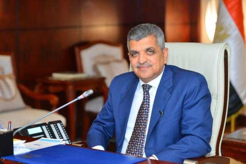 أسامة ربيع: وضعنا خطة دقيقة لعبور 422 سفينة من القناة بعد أزمة إيفرجيفن
