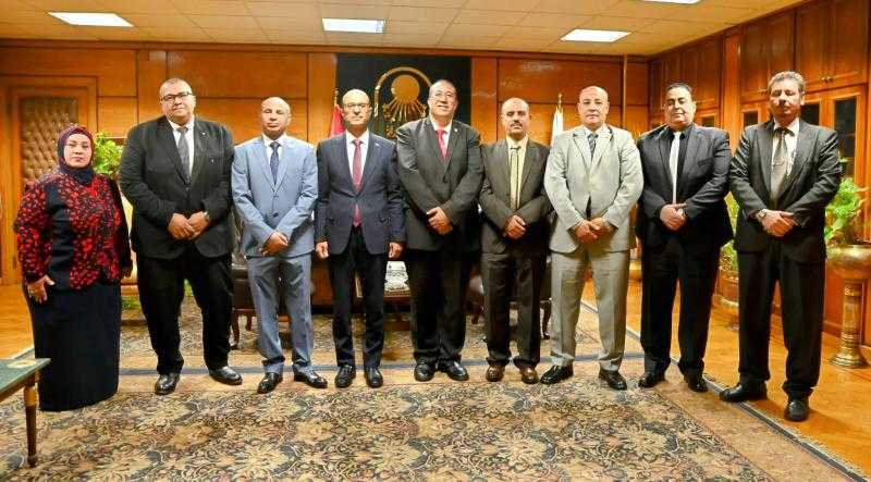 المنشاوي يترأس لجنة اختيار عميد كلية التربية بجامعة أسيوط