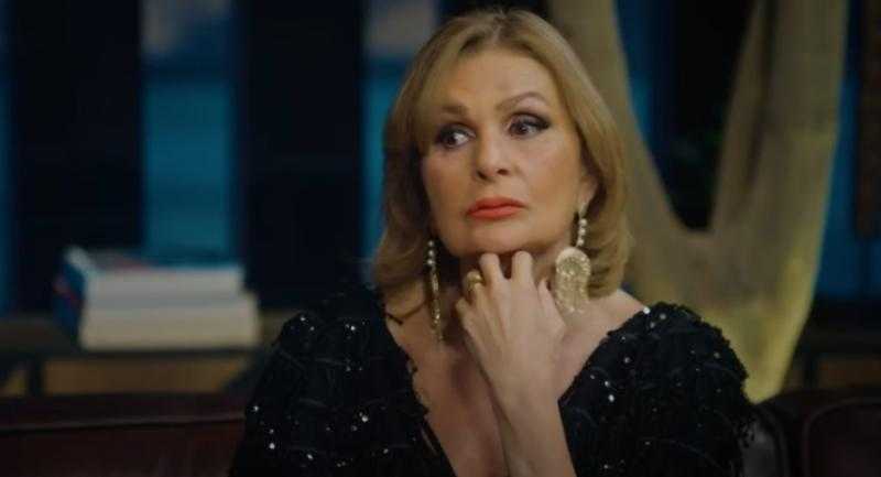 يسرا وزوجها ضيفا الإعلامي أنس بوخش