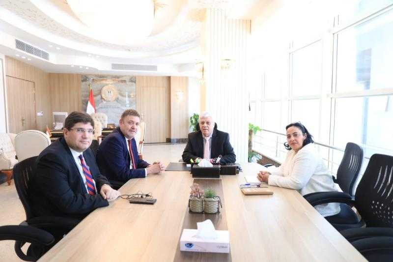 وزير التعليم العالي يبحث سبل تعزيز التعاون مع المجلس الثقافي البريطاني