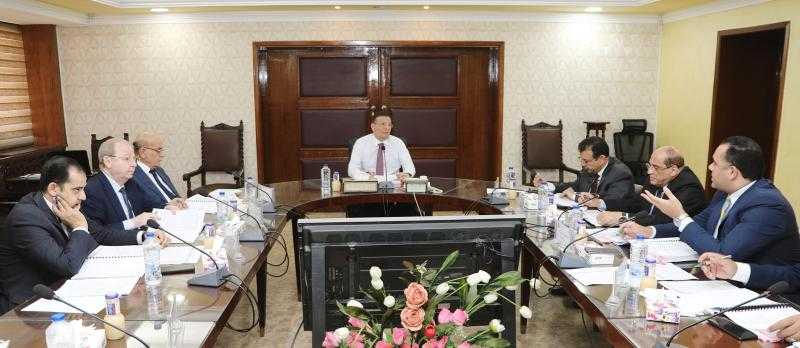 وزير الزراعة يترأس إجتماع مجلس إدارة الإصلاح الزراعي