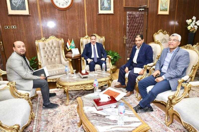 محافظ المنوفية يتابع نسب إنجاز المشروعات الجاري تنفيذها بمنوف والسادات