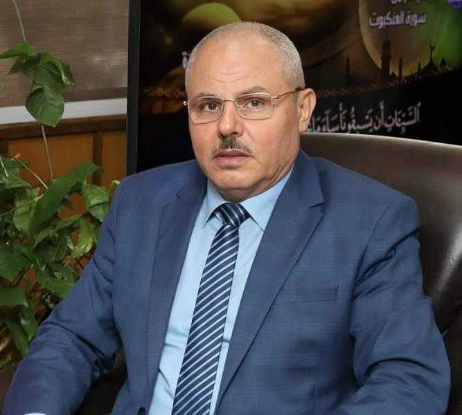 رئيس جامعة قناة السويس يهنئ البابا تواضروس الثاني والأقباط بعيد القيامة المجيد