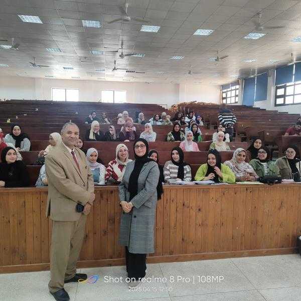 جامعة قناة السويس تنظم برنامجا تدريبيا حول البصمة الكربونية بالمؤسسات التعليمية لدعم التحول الأخضر والتنمية المستدامة