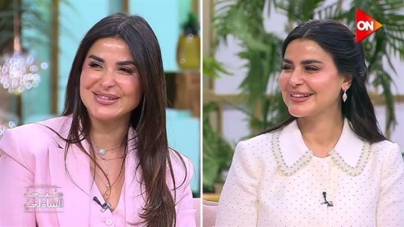 نورهان منصور عن علاقتها بتوأمها رانيا: بتعب جدا