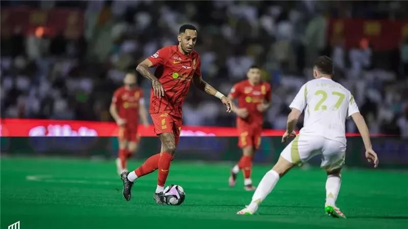 القادسية يفاجئ النصر بثنائية ويشعل صراع المربع الذهبي في الدوري السعودي