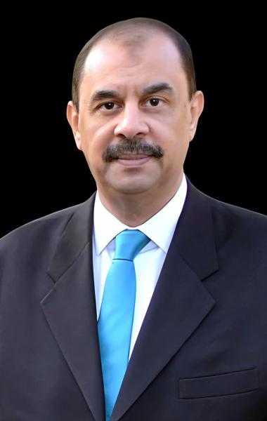 محافظ سوهاج يهنئ البابا تواضروس الثاني بمناسبة عيد القيامة المجيد