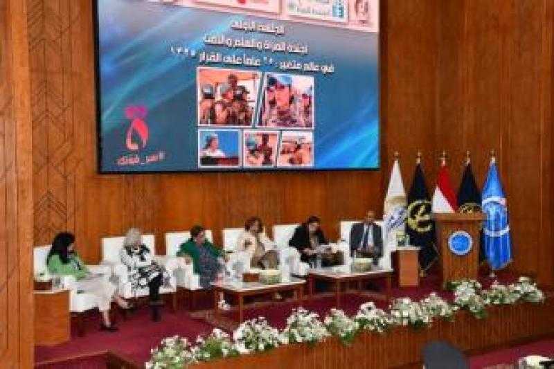 أكاديمية الشرطة تنظم ندوة حول ”دور المرأة في حفظ السلام” |صور