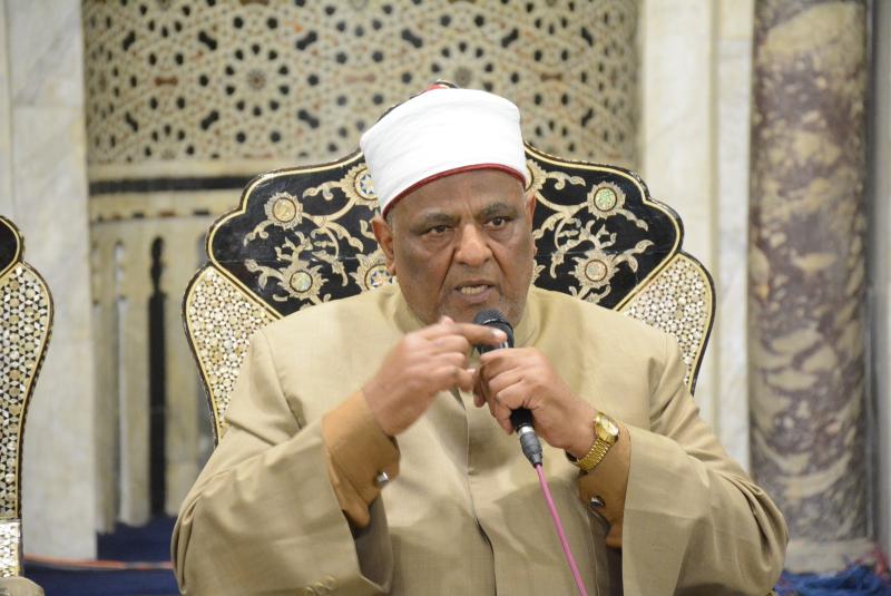  الدكتور عباس شومان