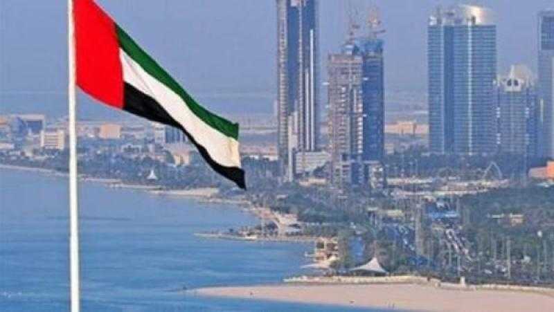 لماذا حظرت الإمارات استخدام اللهجة لغير المواطنين في الإعلام؟