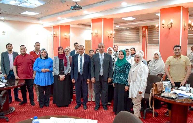 رئيس جامعة بني سويف يفتتح فعاليات دورة إعداد المدربين (ToT) التابعة للهيئة القومية لضمان الجودة والاعتماد