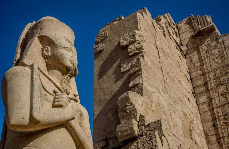خرطوش فرعوني في صحراء الأردن.. العثور على نقش نادر لرمسيس الثالث (فيديو)