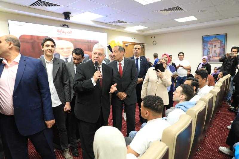 وزير التعليم العالي يشهد احتفالية تكريم طلاب المعاهد الحكومية والمعاهد العليا والجامعات التكنولوجية ذوي الهمم الفائزين في مسابقة ”بطل الحكاية”