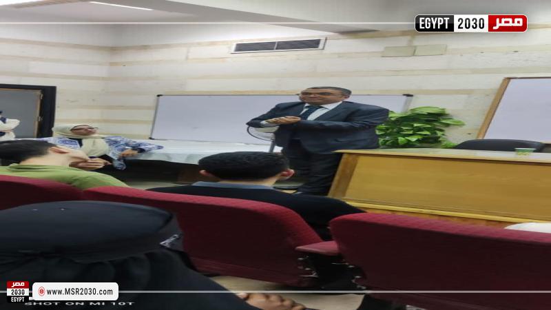 كلية الصيدلة بجامعة عين شمس