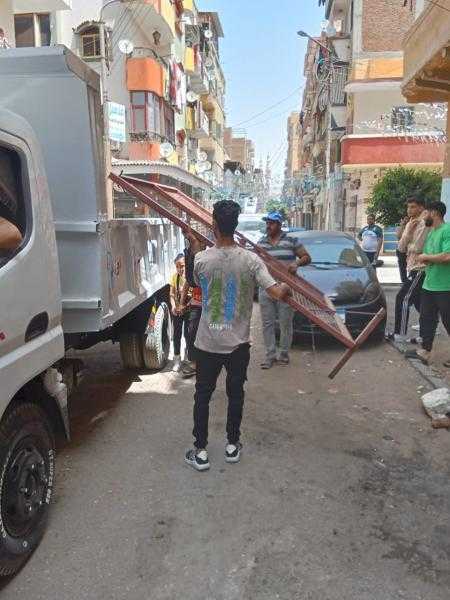 تنفيذ ٢١ قرار إزالة إشغالات و٤ قرارات غلق لإدارة نشاط بدون ترخيص و رفع عدد ٥٥ حالة إشغال طريق بحي أول مدينة الإسماعيلية