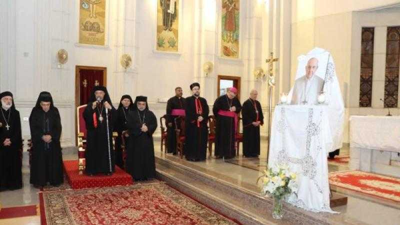بطريرك الأقباط الكاثوليك بمصر يستقبل التعازي في وفاة البابا فرنسيس