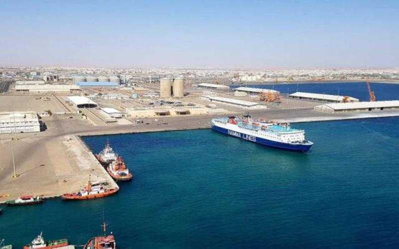 تداول 16 ألف طن و900 شاحنة بضائع عامة ومتنوعة بمواني البحر الأحمر
