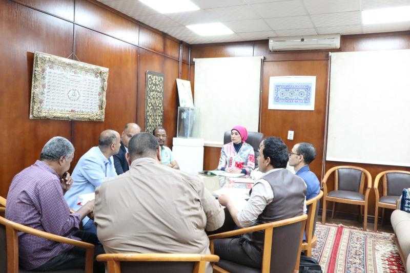 مجلس شؤون التعليم والطلاب بجامعة الأقصر يناقش مستجدات العملية التعليمية