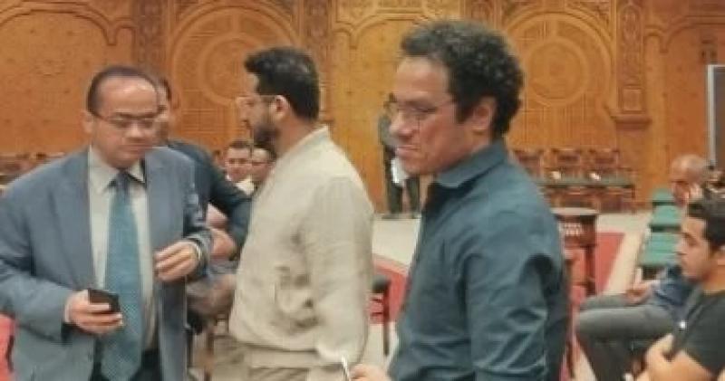أحمد حلمي وسهير شلبى وفريدة الزمر في عزاء نبيل سالم زوج سناء منصور